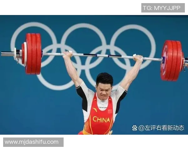 奋力突破极限 重塑力量与速度的传奇举重运动员的荣耀之路 奋力突破极限 重塑力量与速度的传奇举重运动员的荣耀之路