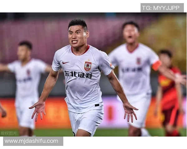 丹麦足球明星因暴脾气频频惹事引发媒体热议与球迷关注 丹麦足球明星因暴脾气频频惹事引发媒体热议与球迷关注